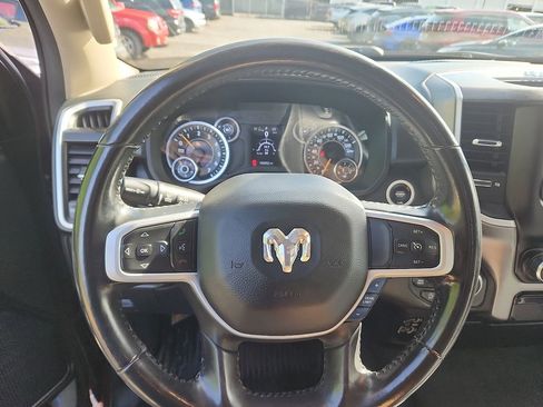 Used 2020 RAM 1500 Big Horn AWD/4WD image 18