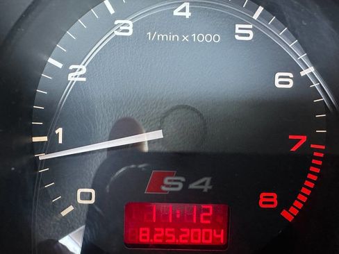 Used 2006 Audi S4 quattro AWD 2dr Convertible 6A image 23