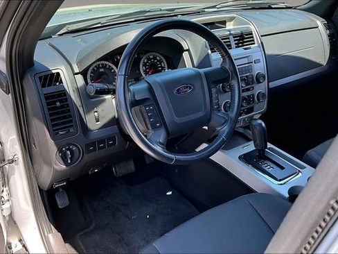 Used 2010 Ford Escape XLT FWD image 15