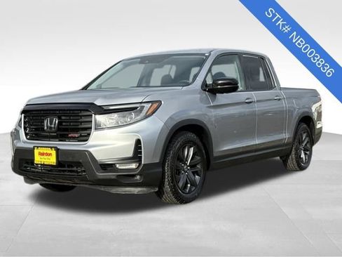 Certified 2022 Honda Ridgeline Sport image 3