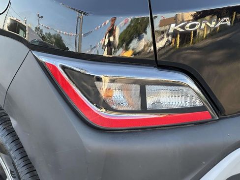 Used 2023 Hyundai Kona SEL w/ Cargo Package AWD/4WD image 8