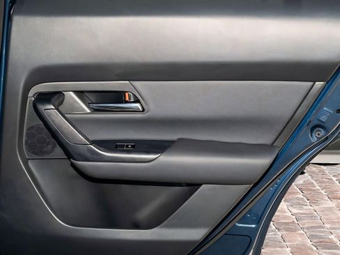 Used 2025 MAZDA CX-50 2.5 Hybrid w/ Premium Plus Pkg image 19