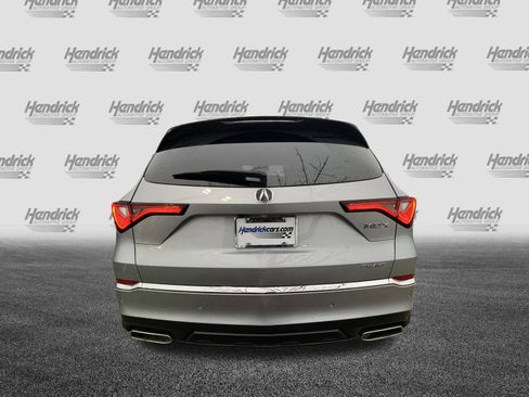 Used 2023 Acura MDX SH-AWD w/ Technology Package image 9