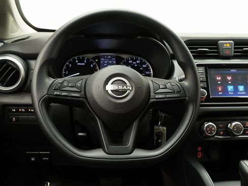 Used 2025 Nissan Versa S w/ Trunk Package FWD image 17