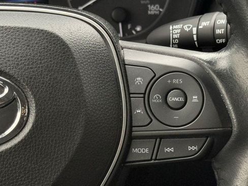 Used 2023 Toyota Corolla Cross LE FWD image 15