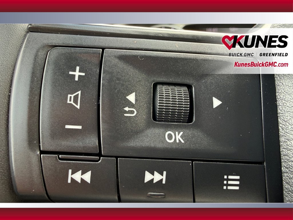 Used 2026 Nissan Rogue SV AWD/4WD image 17