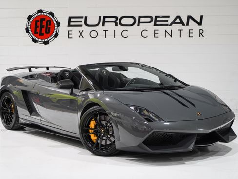 Used 2012 Lamborghini Gallardo LP 570-4 Performante AWD/4WD image 1