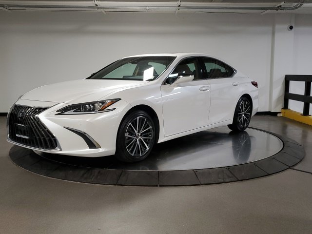 Used 2025 Lexus ES 300h w/ Premium Package FWD image 13