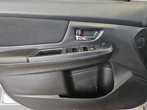 Used 2012 Subaru Impreza 2.0i Premium image 24