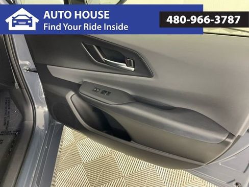 Used 2025 Toyota Prius XLE image 19