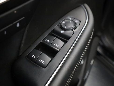 Used 2023 Buick Envision Avenir FWD image 17