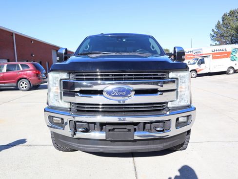 Used 2017 Ford F250 Lariat w/ Lariat Ultimate Package image 9