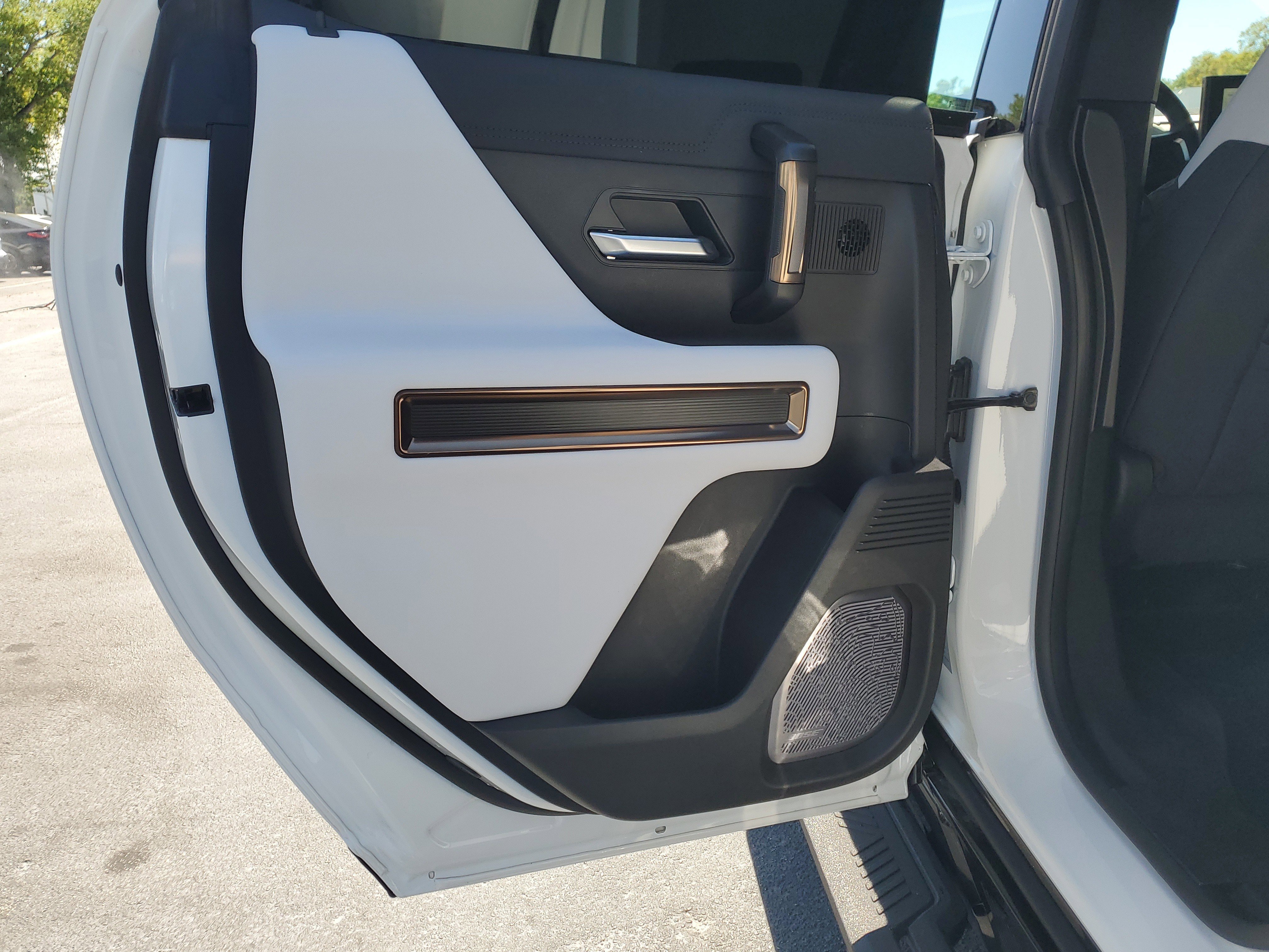Used 2025 GMC Hummer EV 2X AWD/4WD image 12