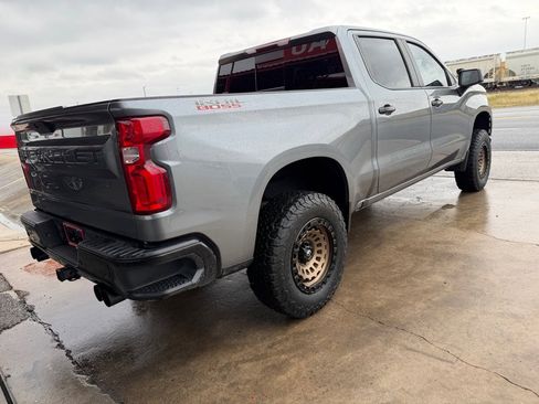 Used 2021 Chevrolet Silverado 1500 LT Trail Boss w/ Convenience Package II image 28