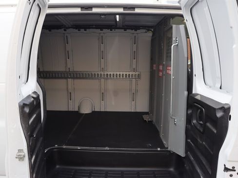 Used 2024 Chevrolet Express 2500 Extended w/ Driver Convenience Package RWD image 22