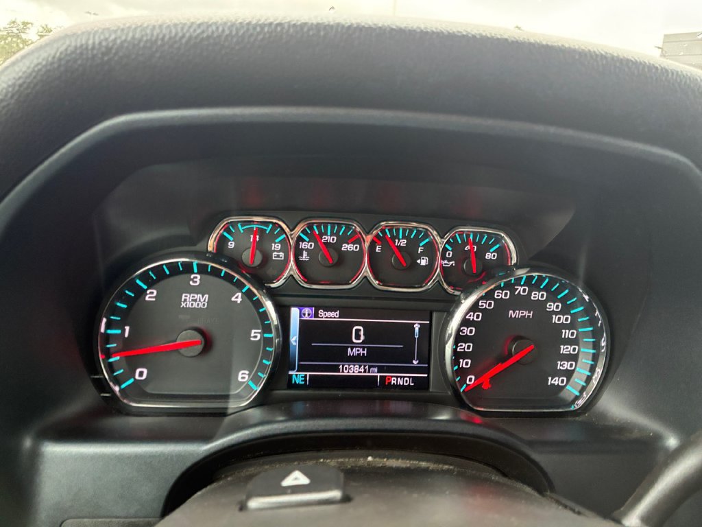 Used 2018 Chevrolet Silverado 1500 LT w/ Texas Edition RWD image 5