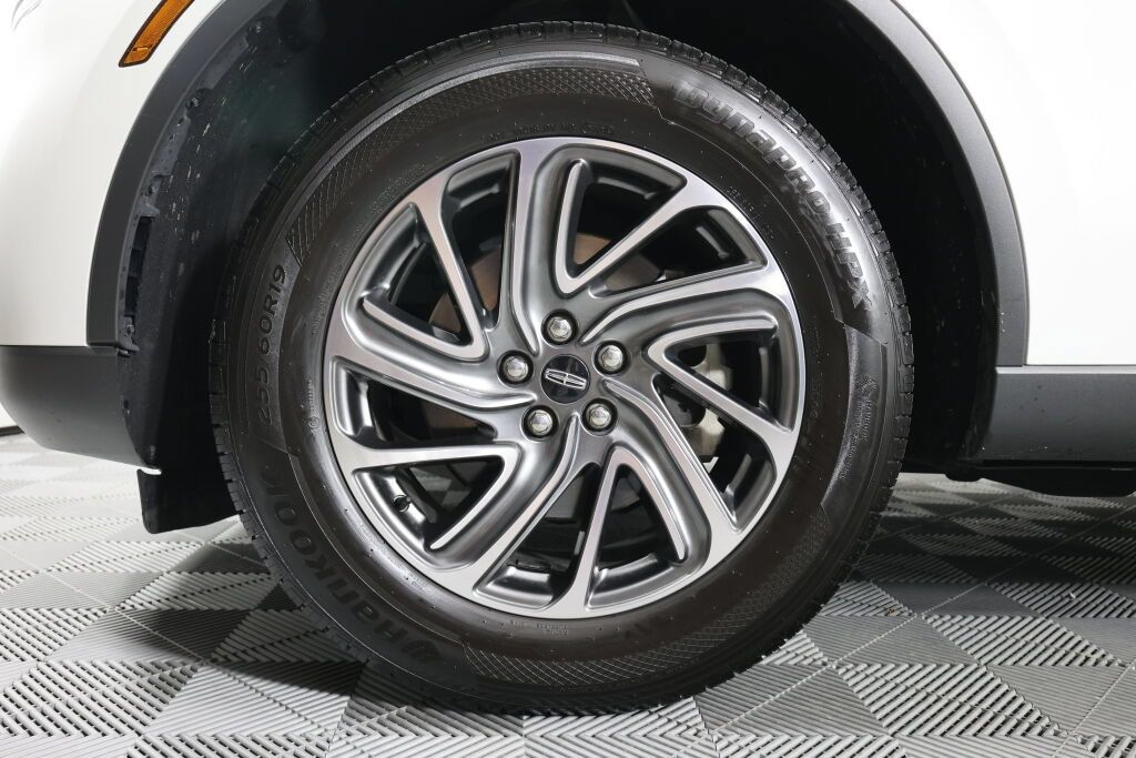 Used 2021 Lincoln Aviator AWD w/ Class IV Trailer Tow Package image 9