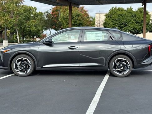 New 2025 Kia K4 EX image 10