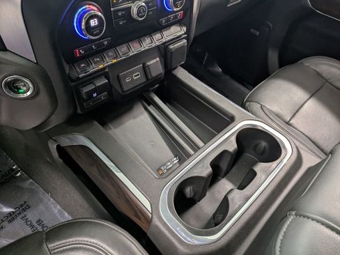 Used 2020 GMC Sierra 1500 SLT w/ SLT Premium Plus Package AWD/4WD image 14