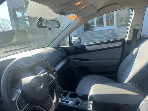 Used 2018 Subaru Outback 2.5i image 11