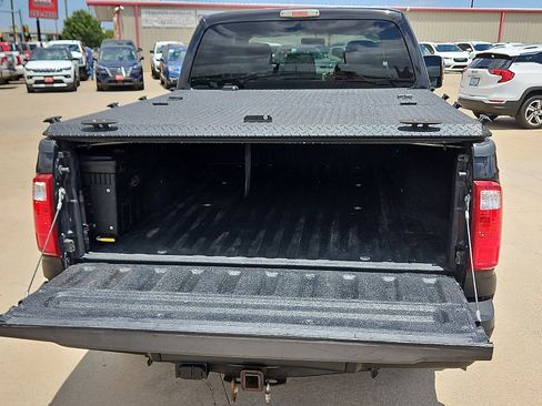 Used 2015 Ford F250 XLT w/ XLT Premium Package AWD/4WD image 8