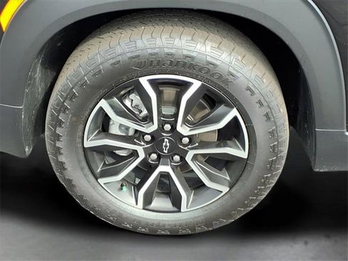 Used 2025 Chevrolet TrailBlazer ACTIV w/ Convenience Package image 25