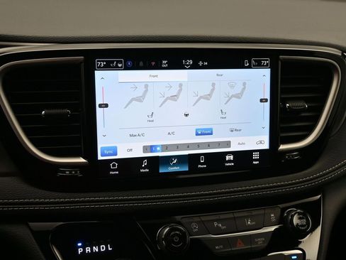 New 2026 Chrysler Pacifica Select image 14