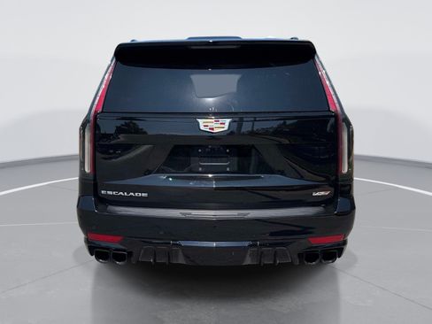 Used 2023 Cadillac Escalade ESV V AWD/4WD image 7