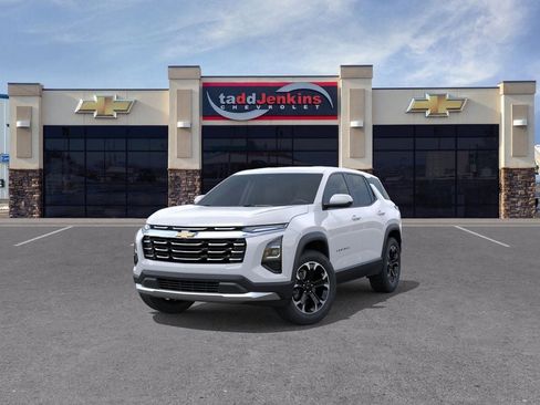 New 2026 Chevrolet Equinox LT image 8