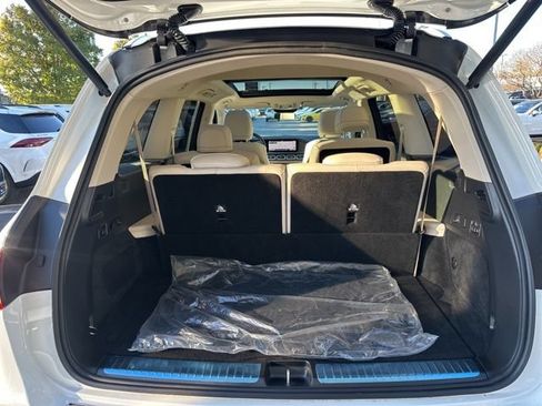 Used 2026 Mercedes-Benz GLS 450 4MATIC image 25