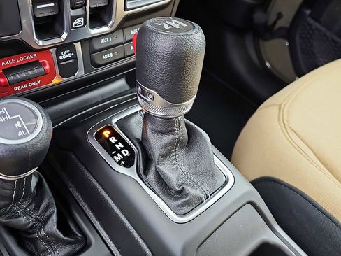 New 2026 Jeep Wrangler Unlimited Sport image 10