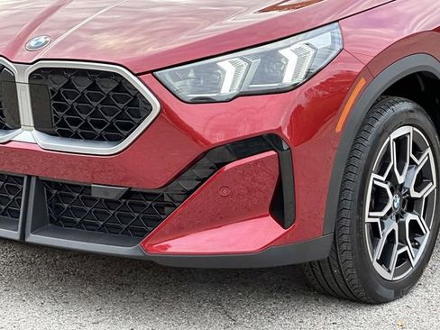 Certified 2025 BMW X2 xDrive28i w/ Convenience Package image 13