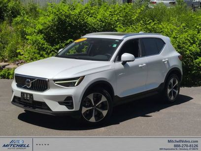 Certified 2025 Volvo XC40 B5 Plus