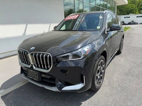 Used 2025 BMW X1 xDrive28i w/ Technology Package AWD/4WD image 3