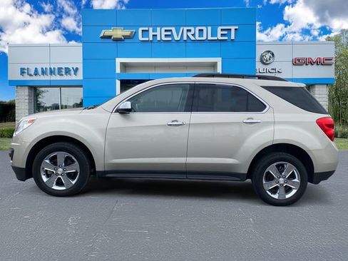 Used 2013 Chevrolet Equinox LT w/ Chrome Package image 2