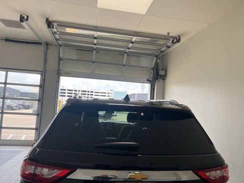 Used 2018 Chevrolet Traverse LT image 7