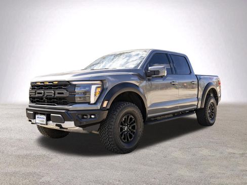 Used 2025 Ford F150 Raptor image 5