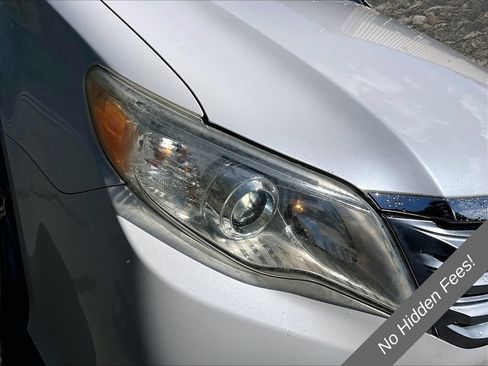 Used 2012 Toyota Avalon Limited FWD image 20