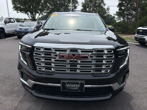 Used 2024 GMC Acadia Denali w/ Super Cruise Package AWD/4WD image 3