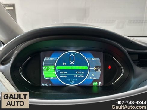Used 2019 Chevrolet Bolt Premier w/ Infotainment Package image 9