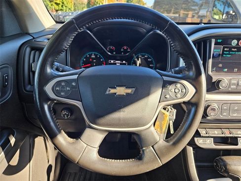 Used 2015 Chevrolet Colorado LT w/ Luxury Package image 22