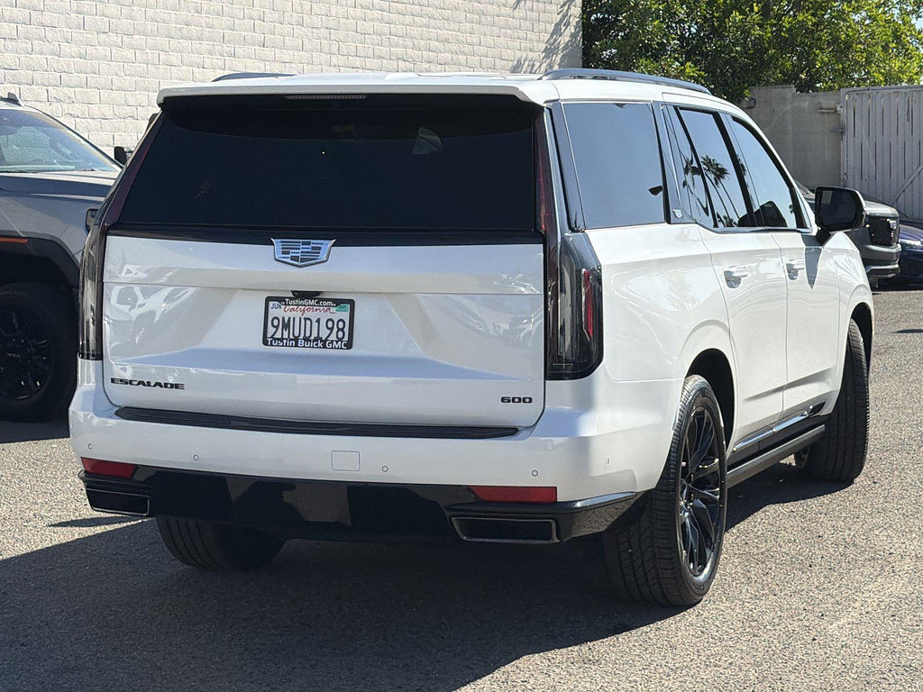 Used 2024 Cadillac Escalade Sport w/ LPO, ONYX Package AWD/4WD image 5