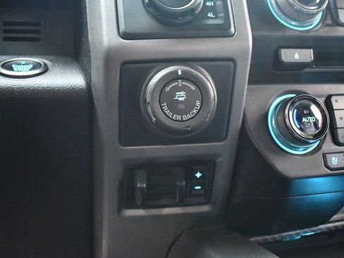 Used 2018 Ford F150 Raptor w/ Equipment Group 802A Luxury image 38