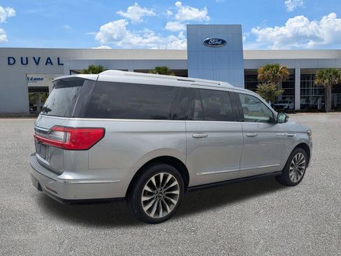Used 2021 Lincoln Navigator L Reserve AWD/4WD image 4