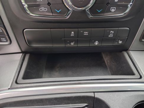 Certified 2021 RAM 1500 Classic Warlock w/ Luxury Group image 34