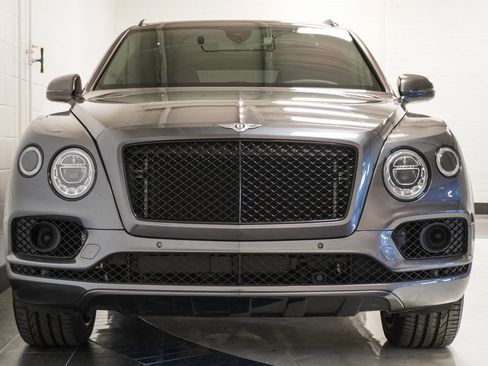 Used 2020 Bentley Bentayga V8 image 43