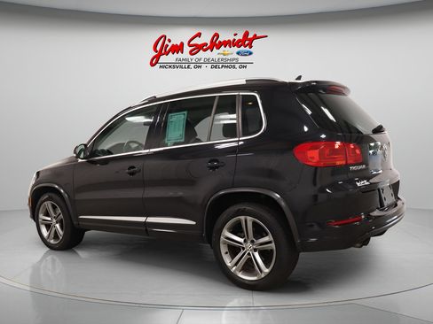 Used 2017 Volkswagen Tiguan Sport AWD/4WD image 4