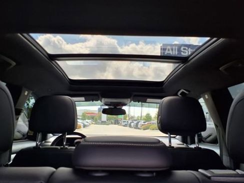 Used 2025 GMC Terrain Elevation w/ Elevation Premium Package image 24