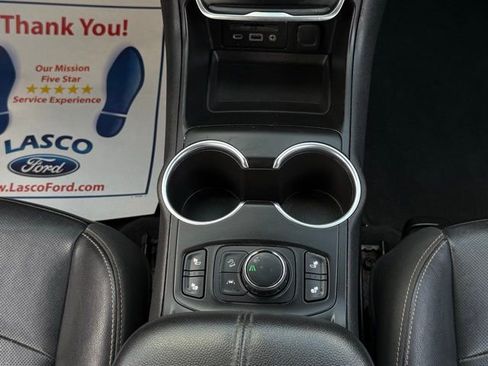 Used 2020 GMC Terrain SLT image 23