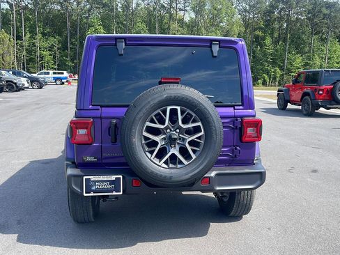 New 2026 Jeep Wrangler Sahara AWD/4WD image 6